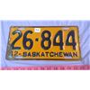 Image 1 : 1942 SASKATCHEWAN LICENSE PLATE