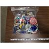 Image 1 : BAG OF COLLECTIBLE BUTTONS & KEY CHAINS