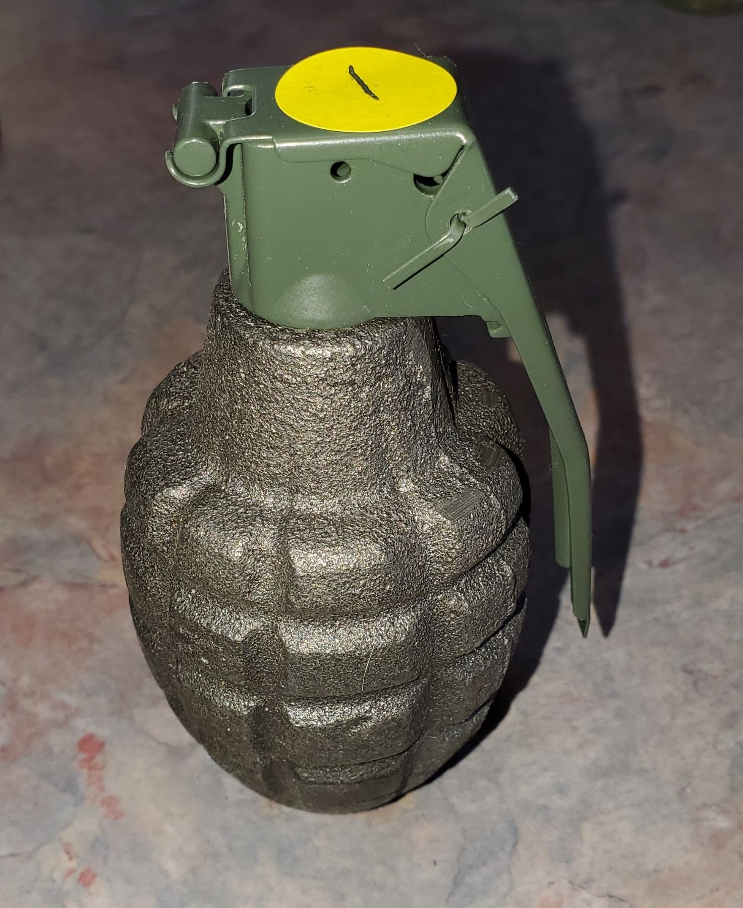 PINEAPPLE GRENADE (EMPTY, FOR DISPLAY) Schmalz Auctions