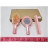 Image 1 : vintage child's hairbrush set