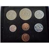 Image 2 : 1976 7-piece Double Cent Specimen Set in case of issue.