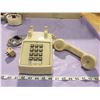 Image 1 : Vintage telephone