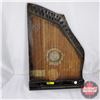 Image 1 : Lap Harp