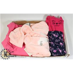 FLAT OF 5 PIECES 12-18 MONTH NEW CLOTHING