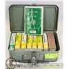 Image 1 : VINTAGE FIRST AID KIT