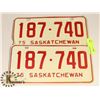 Image 1 : LOT OF 2 SASKATCHEWAN  1975 PLATES