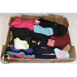 FLAT OF ASSORTED SOCKS