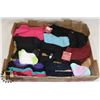 Image 1 : FLAT OF ASSORTED SOCKS