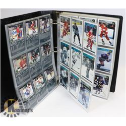 BINDER OF COLLECTIBLE HOCKEY CARDS
