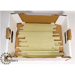 LOT OG 50 HOT GLUE STICKS
