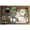 Image 1 : FLAT OF ASSORTED ELECTRICAL ACCESSORIES.