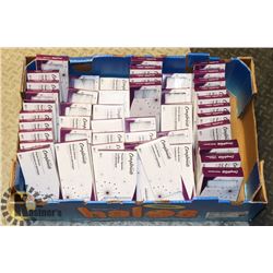 FLAT OF PLASTIC KNIVES