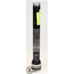 LARGE MAG-LITE FLASHLIGHT 15" LONG