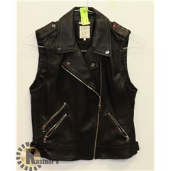 LADIES LEATHER VEST SZ MED