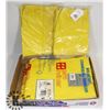 Image 1 : NEW RAINCOATS AND PANTS SETS