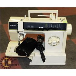 SINGER SEWING MACHINE