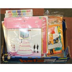 LOT OF ASSORTED PARTY SUPPLIES