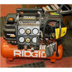 RIDGID 5 GALLON AIR COMPRESSOR