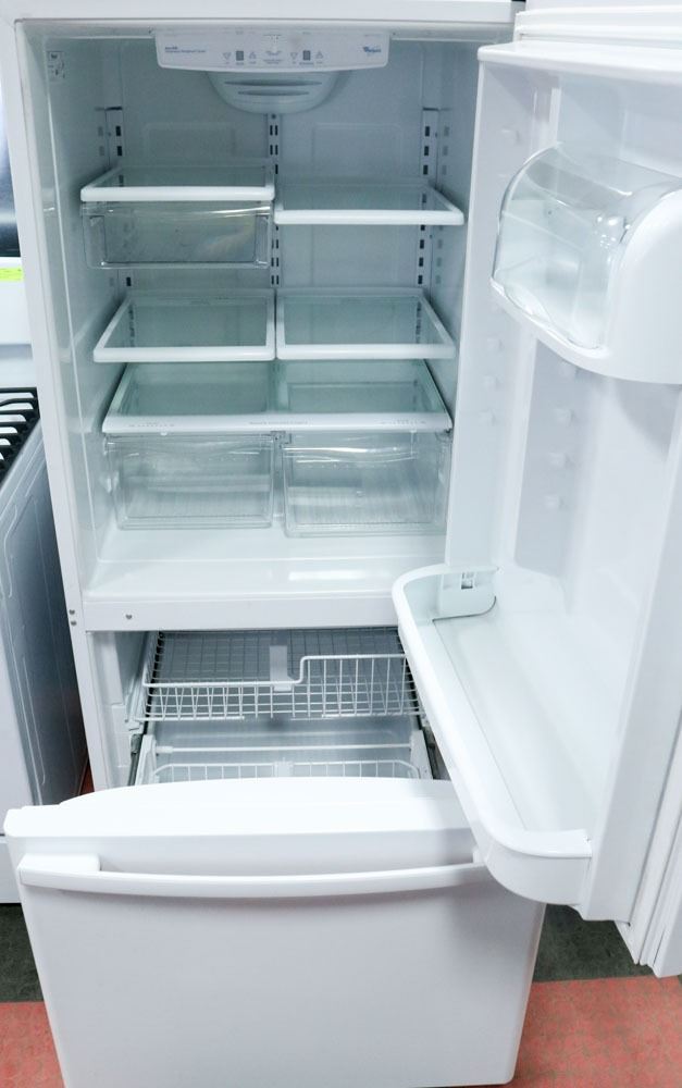 WHITE WHIRLPOOL FRIDGE WITH BOTTOM FREEZER, Kastner Auctions