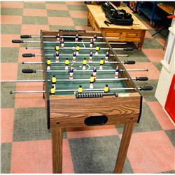 FOOSEBALL TABLE IN WORKING CONDITION WITH BALL
