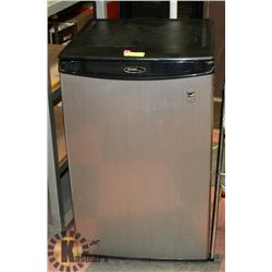 DANBY MINI FRIDGE, 21.5"X21.5"X35".