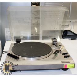 JVC L-A11 AUTO RETURN TURNTABLE NO NEEDLE.
