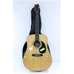 GOYA MEDALIST SERIES ACOUSTIC GUITAR WITH SOFT