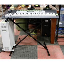 CASIO MUSICAL KEYBOARD W/ LIGHT UP PIANO KEYS