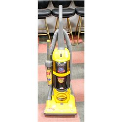 EUREKA ALTIMA 12AMP VACUUM.