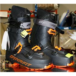 DYNAFIT SKI BOOTS MONDO SIZE UNKNOWN