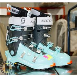 SCOTT SKI BOOT MONDO SIZE 24, CELESTE 3