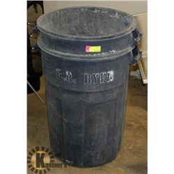 LOT OF 2 PLASTIC GARBAGE CANS