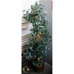 ARTIFICIAL PLANT WITH DAMAGED PLANTER