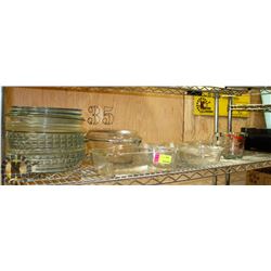SHELF WITH LARGE ASSORTMENT OF PYREX AND GLASS