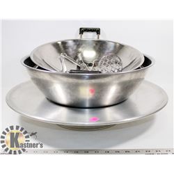 STACK WITH ALUMINUM SERVICE TRAY, 4 ST STEEL BOWLS