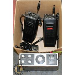 BOX WITH 2 VINTAGE 2 WAY RADIOS WITH CITIZEN
