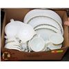 Image 1 : BOX OF PYREX AND CORELLE DISHES