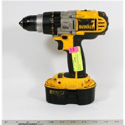 DEWALT CORDLESS DRILL WITH BATTERY - NO CHARGER