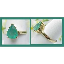 Emerald ring approx 2.42ct  14kt yellow