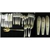 Image 1 : Oneida Grosvenor silver 4 large spoons,
