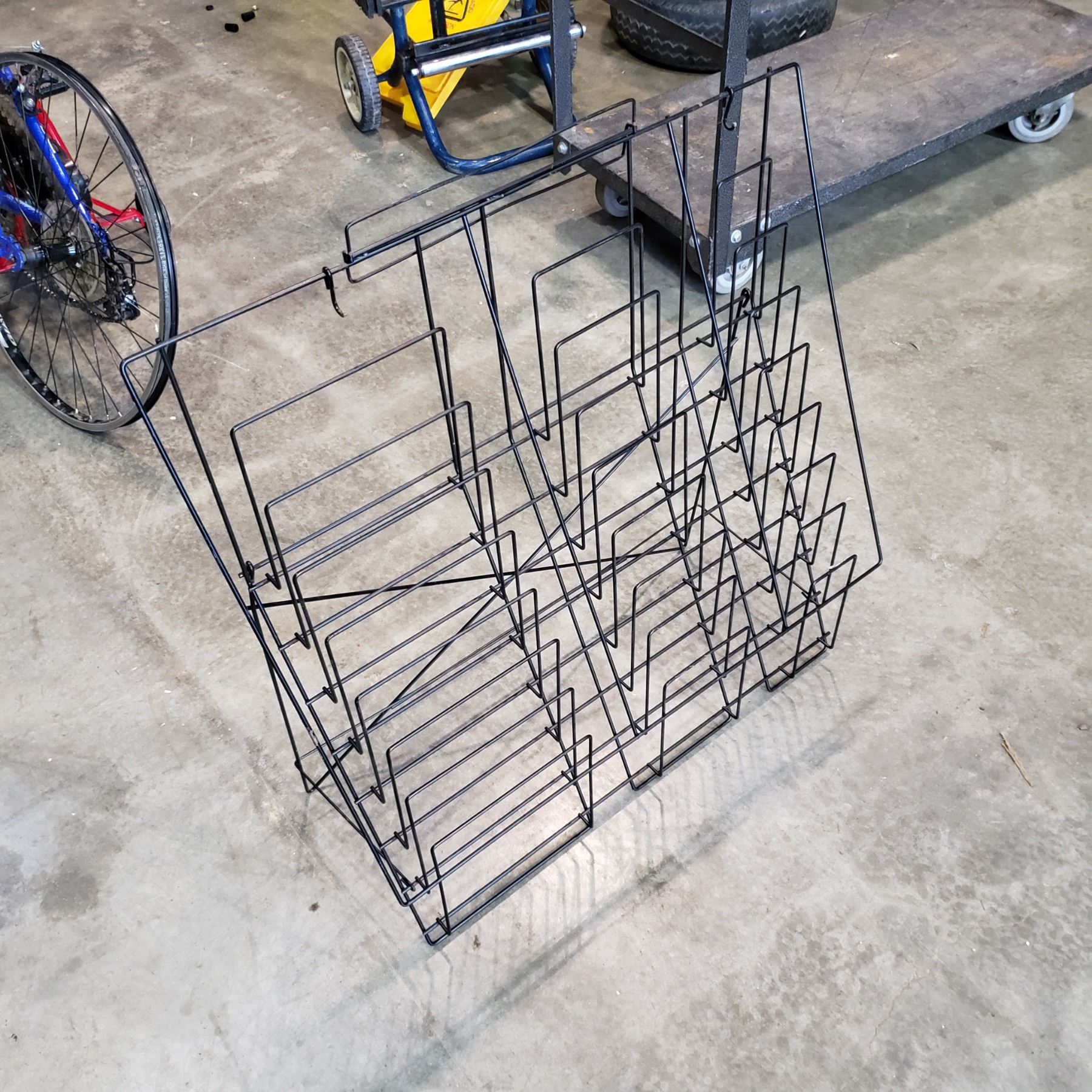 Pallet Pamphlet Racks BROCHURE/PAMPHLET DISPLAY RACK