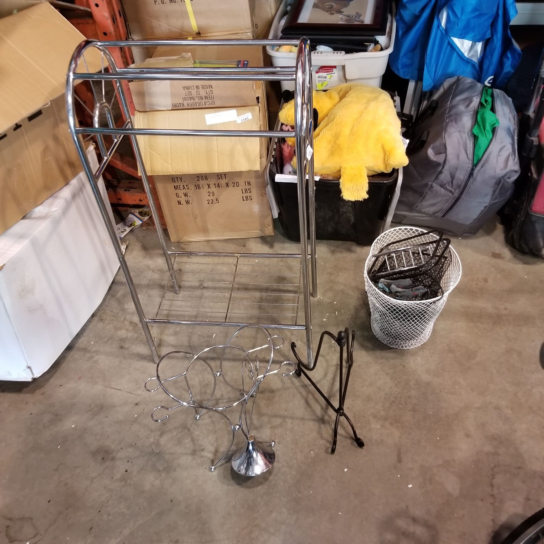 WIRE RACK, BASKETS AND STANDS