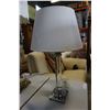 Image 1 : CLEAR ACRYLIC TABLE LAMP