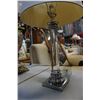Image 2 : CLEAR ACRYLIC TABLE LAMP