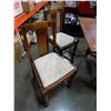 Image 2 : ANTIQUE DRAW LEAF DINING TABLE W/ 4 CHAIRS