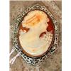 Image 1 : Cameo pin 10kt white gold ornate frame
