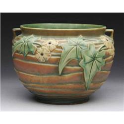 ROSEVILLE POTTERY JARDINIÈRE IN THE “LU