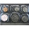 Image 2 : 1982 United States Uncirculated P & D Mint Set w/ Original Packaging