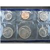 Image 2 : 1981 United States Uncirculated P & D Mint Set w/ Original Packaging