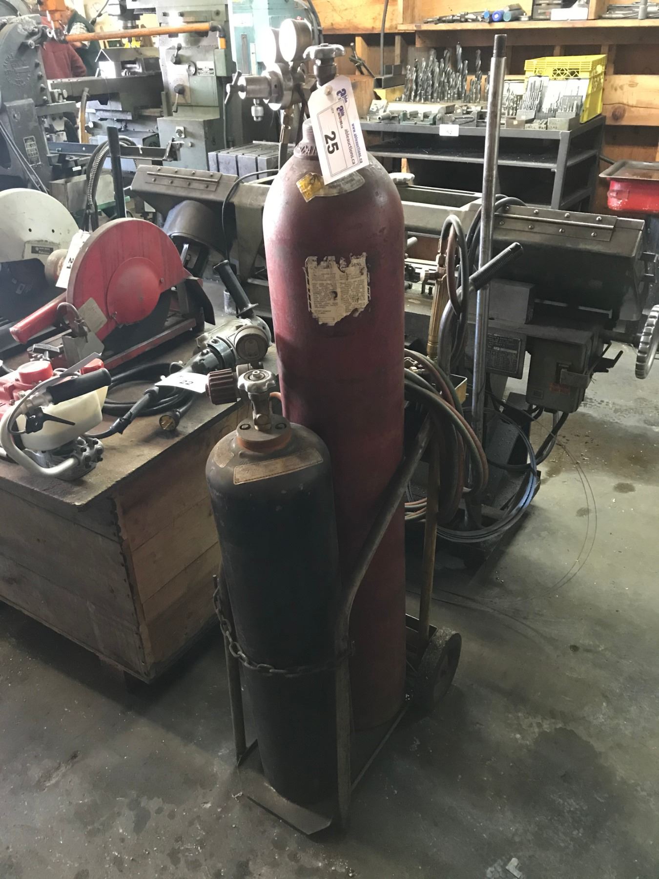 DUAL BOTTLE MOBILE TORCH CART WITH HOSES TORCH HEAD AND TOOLING ...